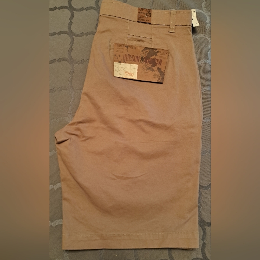 Hudson & Barrow Men's 32 Khaki Chino Shorts NWT - Picture 2 of 16